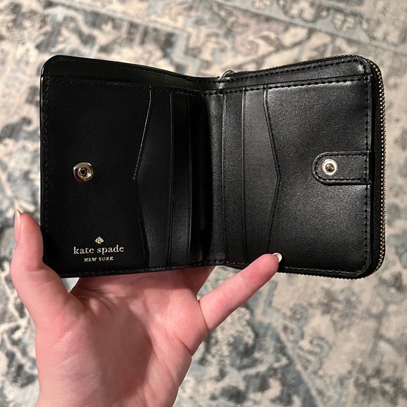 Black Kate Spade Staci Small Zip Around Wallet NWT - Picture 8 of 9